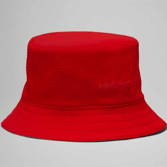Lululemon Both Ways Bucket Hat Red Hot Heat Reversible NWT - Picture 2 of 3
